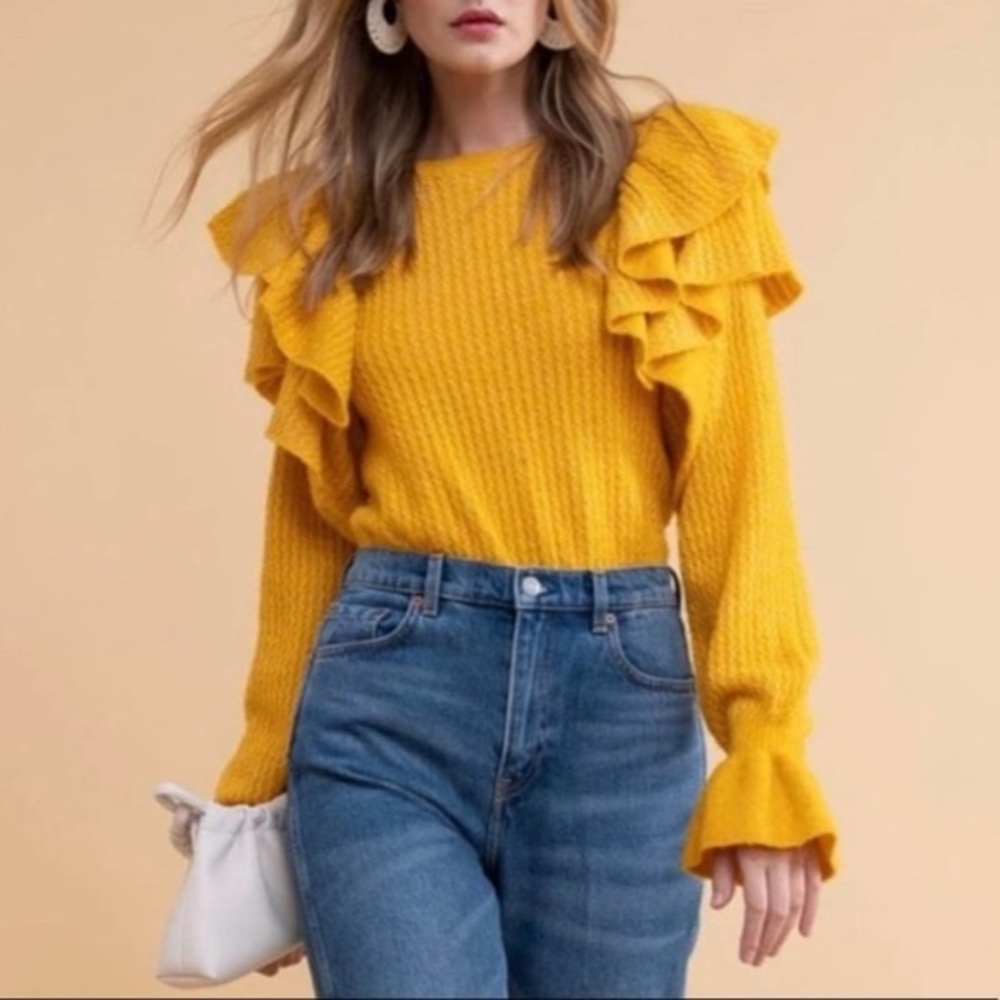 NWT Rachel Parcell ruffle shoulder sweater